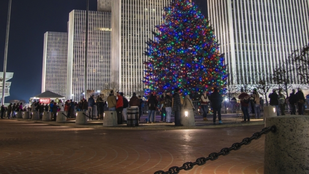 plaza christmas tree